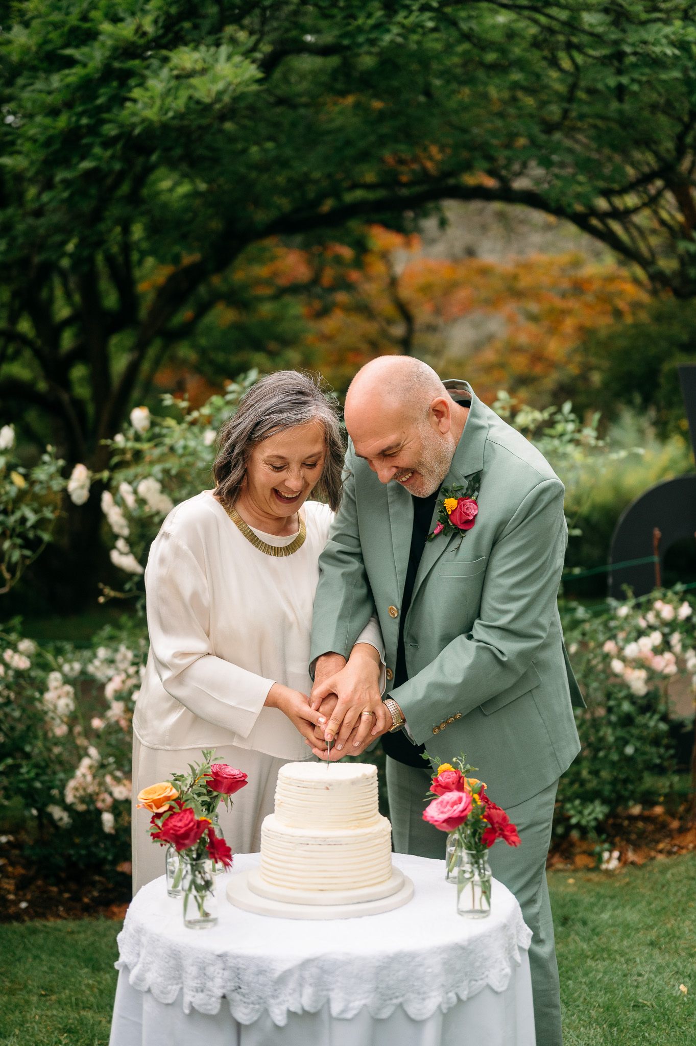Wedding couple cut cake