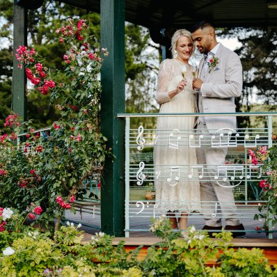 Wedding couple in bandstand at Parade Gardens, Rich Howman